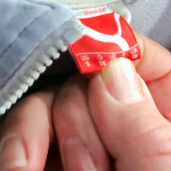 Puma Women's Light Gray Full Zip Hoodie - Picture 10 of 10